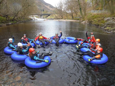 Tubing en el río Leven, en Kinlochleven, cerca de Fort William