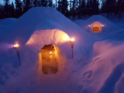 Nuit dans un igloo construit par soi-même et randonnée en motoneige à partir de Kiruna 