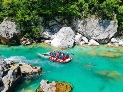 Rafting en el río Soča en Bovec