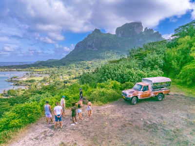 Visita guiada de Bora Bora en 4x4 y barco