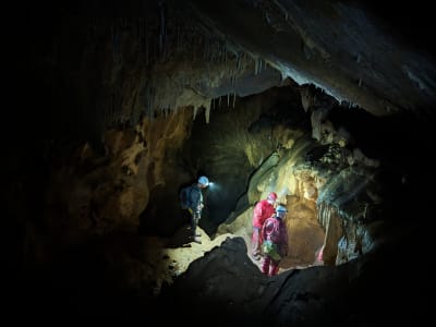 Höhlenwandern in der Nähe von Pau entdecken