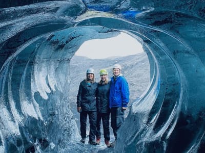 Excursión a las cuevas de hielo de Katla en el glaciar Kötlujökull desde Vik