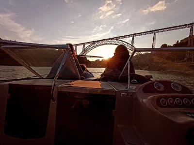 Paseo Privado en Barco al Atardecer por el Duero, en Oporto