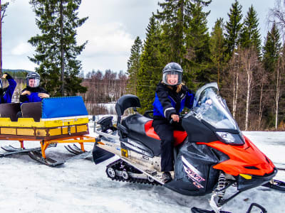 Aurore boréale en motoneige à Rovaniemi