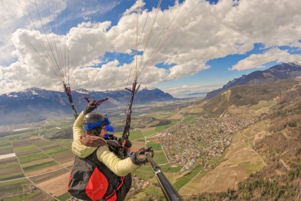 Paragliding in Montreux