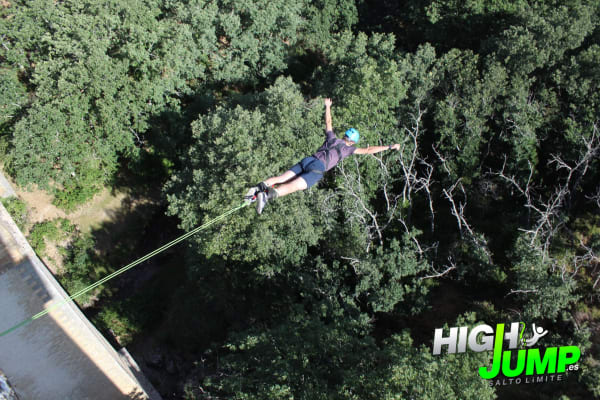 Bungee Jumping in Sierra de Guadarrama, Madrid