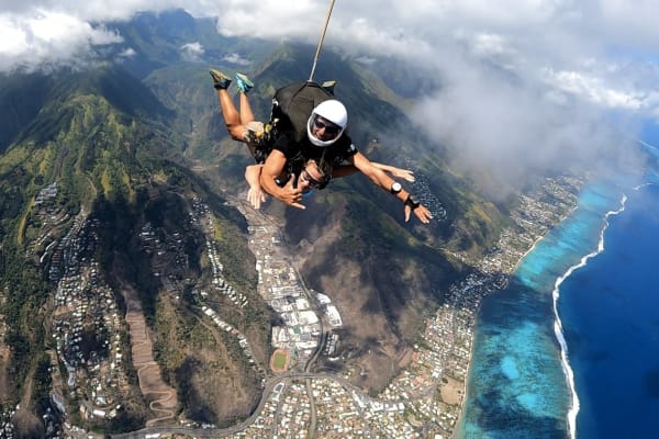 Skydiving in Tahiti