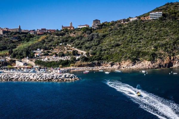 Guided jet ski ride in Cargèse, Corsica