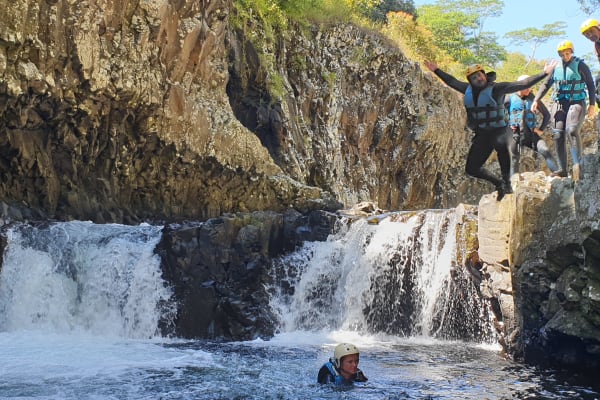 Aquatic hiking in Bassin la Mer, Réunion Island