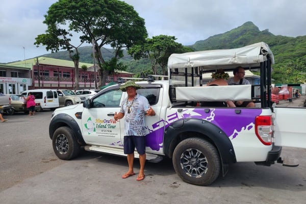 Off Road Driving Experience in Huahine