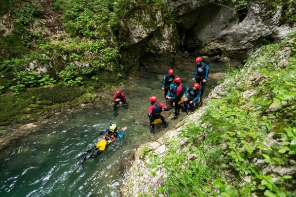 Canyoning in Hum