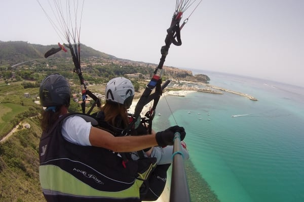 Paragliding in Tropea