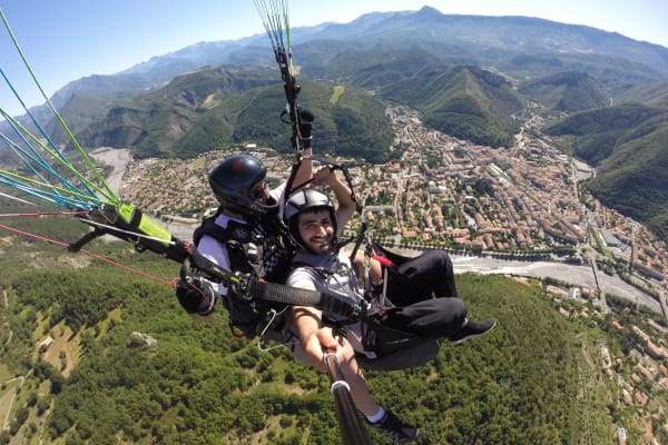 Paragliding in Verdon Gorge