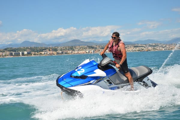 Jet ski rental in Cagnes-sur-Mer near Nice
