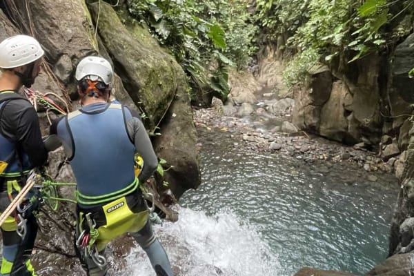 Canyoning in Cousteau Reserve