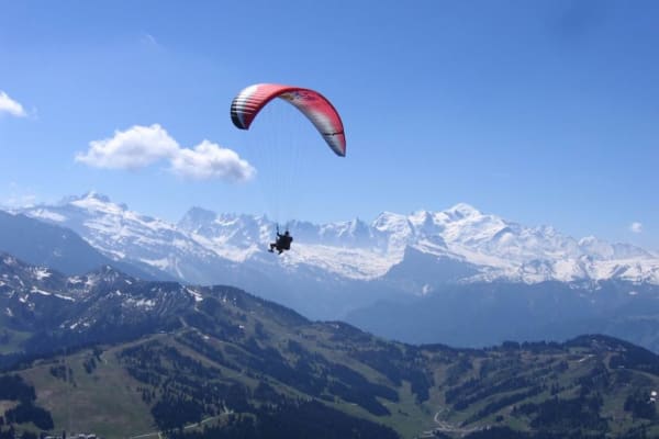 Paragliding in Les Gets, Portes du Soleil