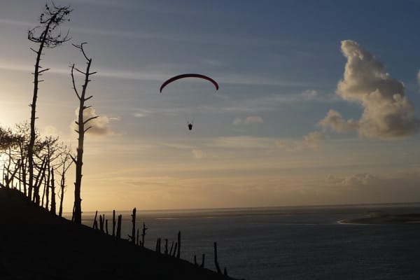 Tandem paragliding in the Dune of Pilat near Bordeaux