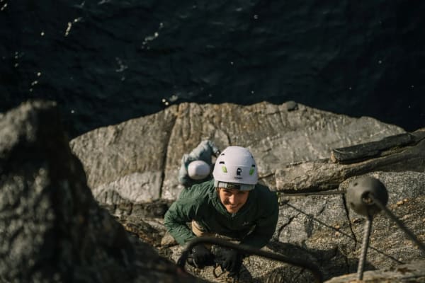 Via ferrata pour débutants au-dessus de la mer de Norvège, au départ de Bodø