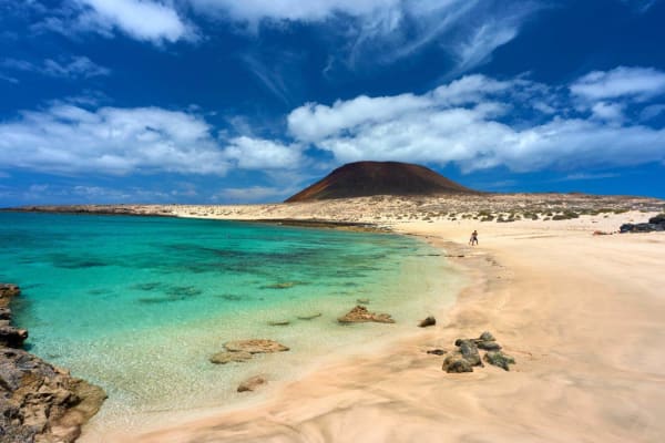 Guided Jeep Tour of La Graciosa with Beach Time, Lanzarote