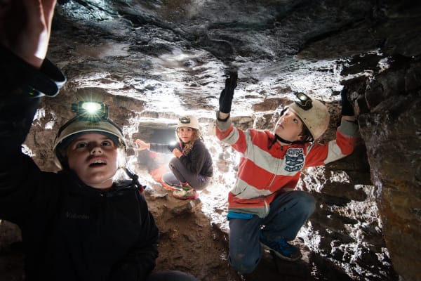 Caving in Montréal