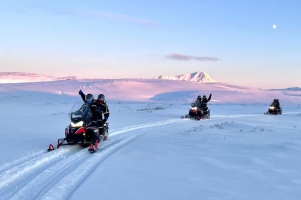 Motoneige à Mývatn