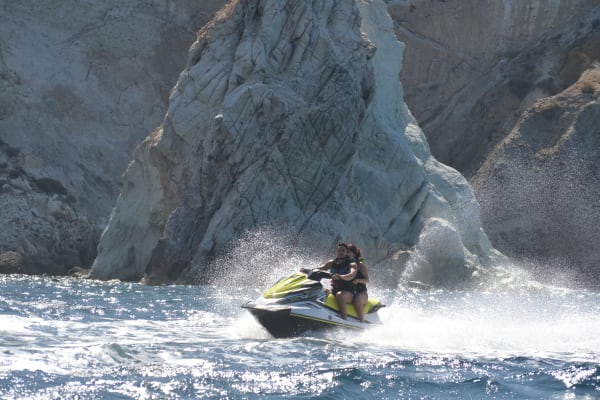 Jet Ski à Santorin
