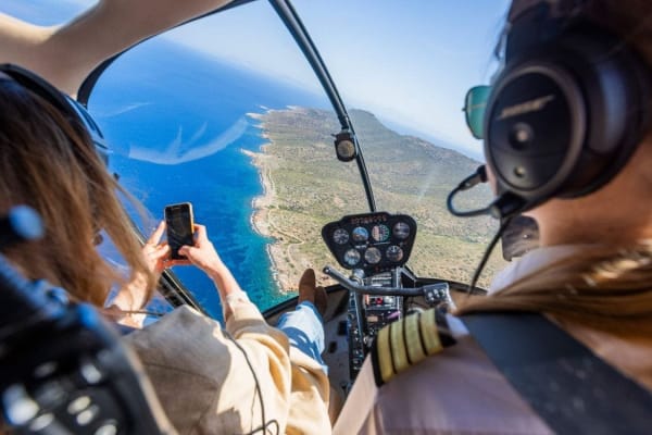 Hubschrauberflug über Athen und seine Riviera 