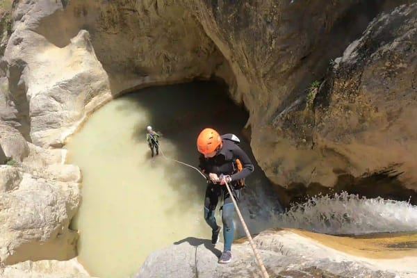 Excursion canyoning à Agios Loukas en Corinthie