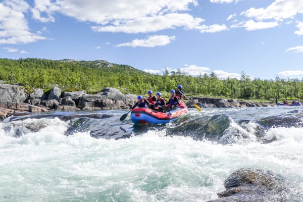 Descente en rafting de la rivière Numedalslågen à Dagali près de Geilo