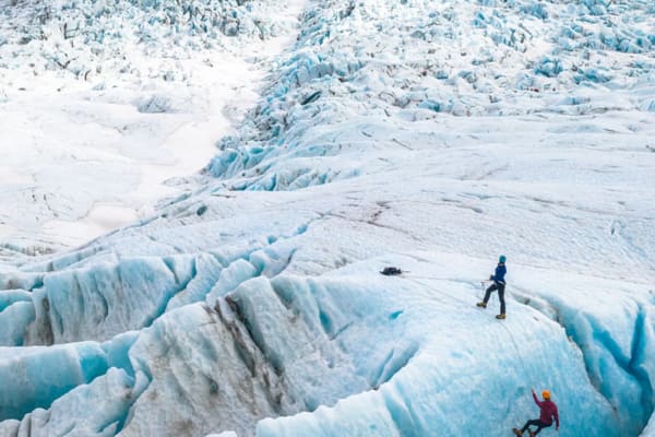 Gletschereis-Kletterausflug auf dem Vatnajökull-Gletscher von Freysnes bei Skaftafell