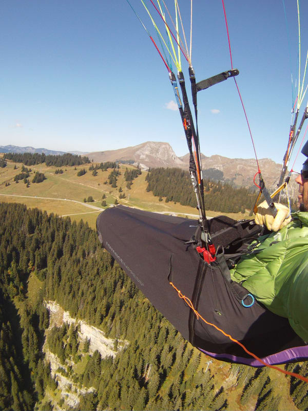 Paragliding in France