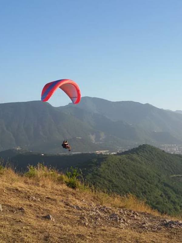 Paragliding in Italien