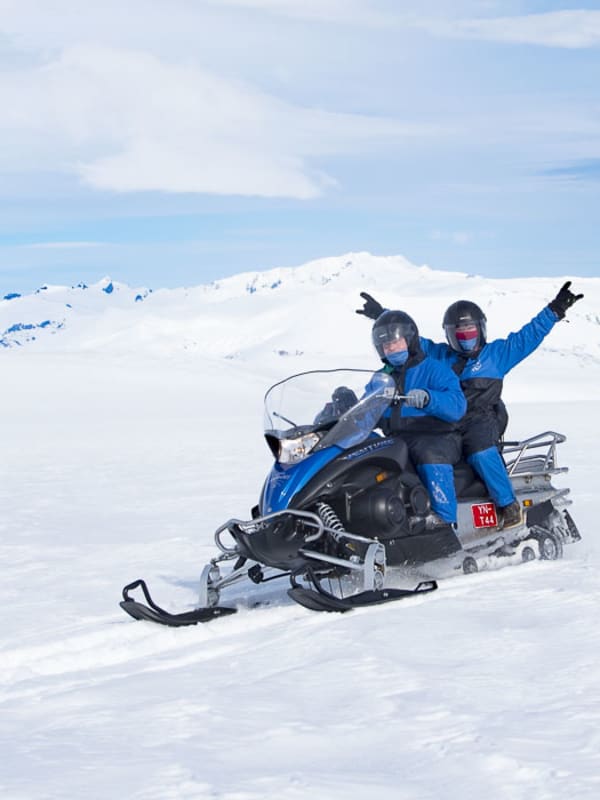Motoneige en Islande