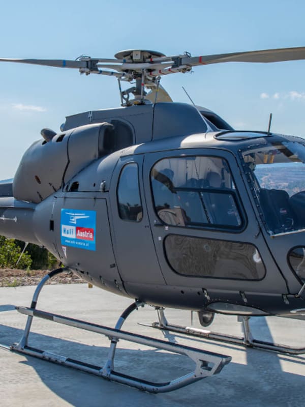 Hubschrauberflug in Griechenland