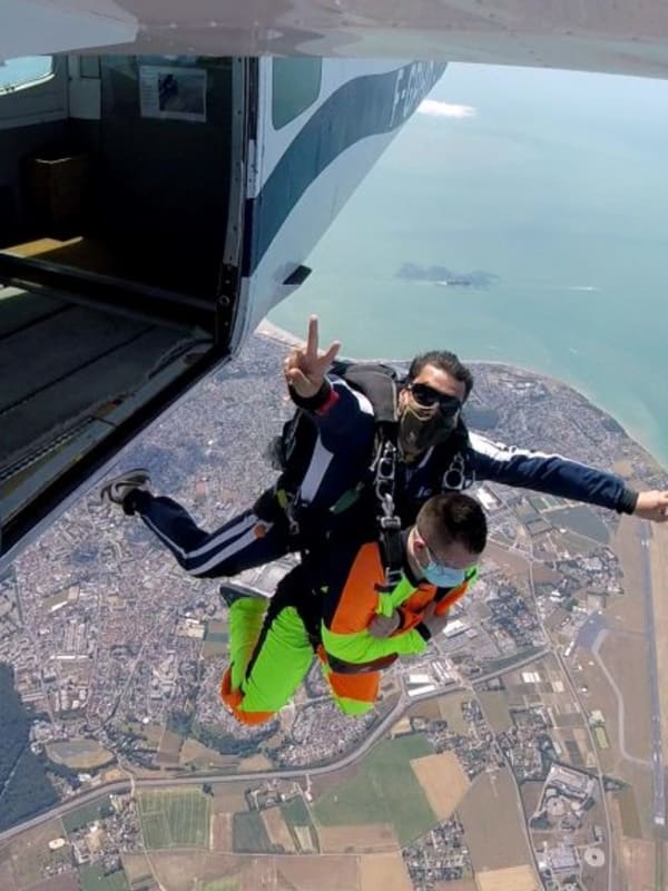 Saut en parachute en France