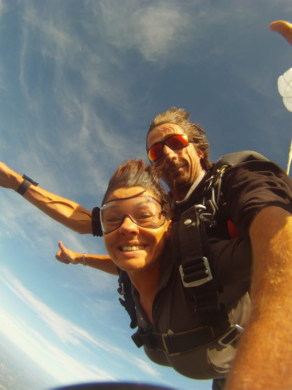 Skydiving in France