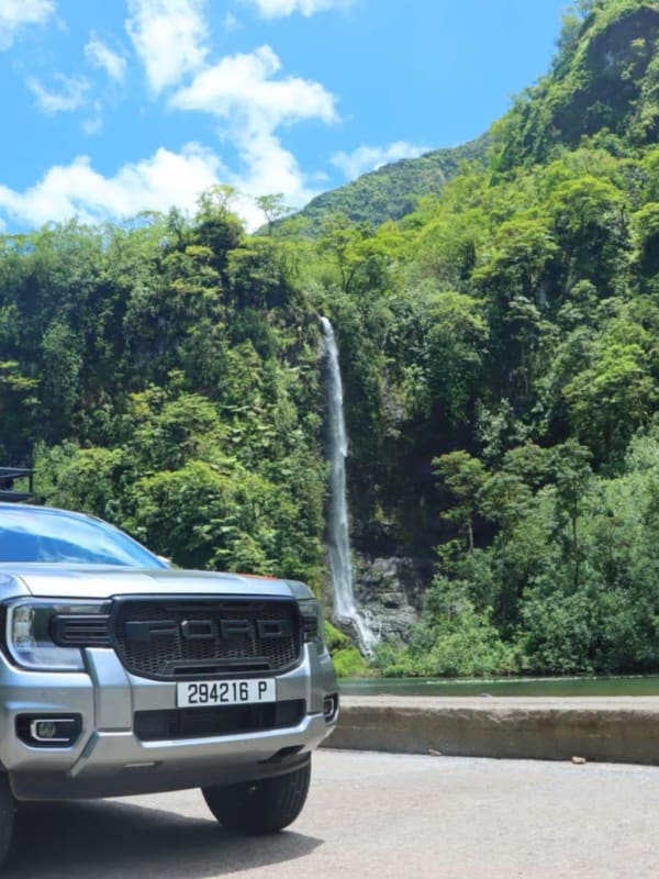 Off Road Driving Experience in French Polynesia