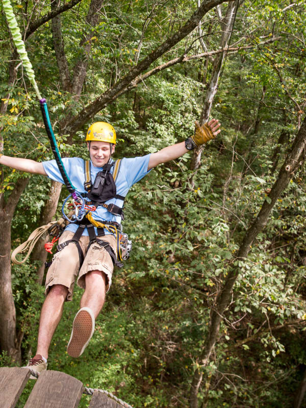 Saut à l'élastique en Espagne
