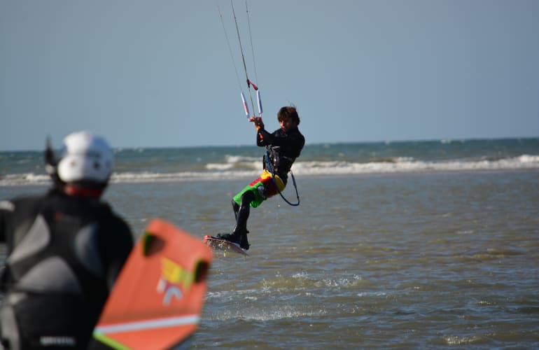 Cours de kitesurf à Cabourg