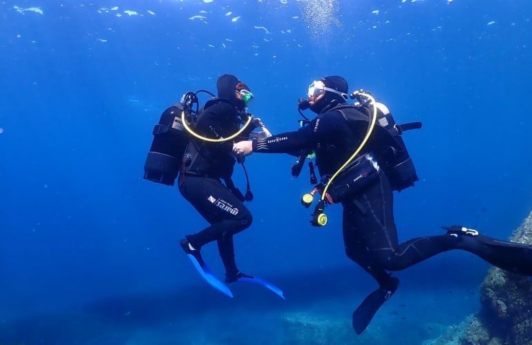 Erster Tauchgang in Ajaccio