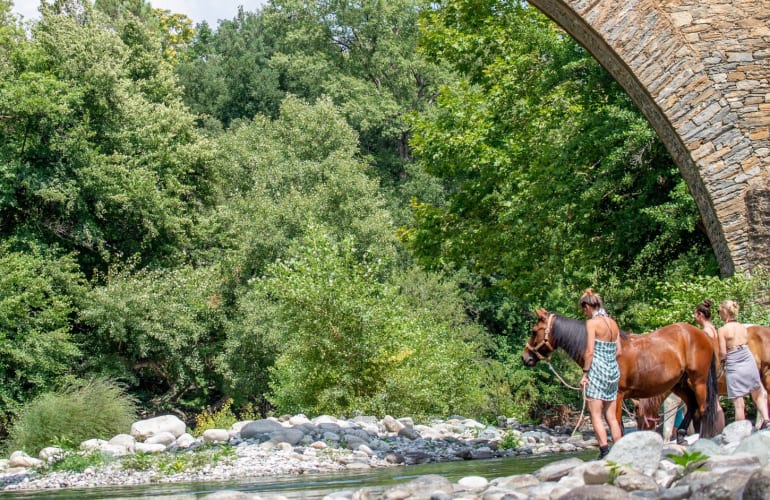 Horse riding on the banks of the river Tavignanu, Corte