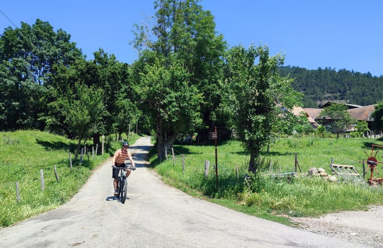 Découverte du Trièves en VTTAE depuis Cornillon-en-Trièves, au sud de Grenoble