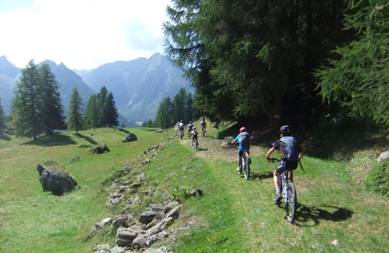 Mountain biking in the Aosta Valley