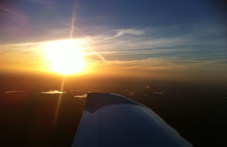 Plane Piloting Course in Lognes, near Paris