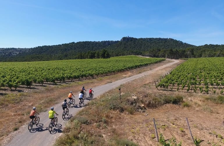 Excursion en VTT électrique au massif de la Clape depuis Gruissan, près de Narbonne