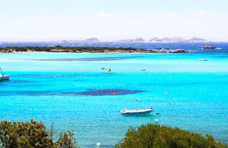 Boat trip in the Natural Reserve of the Bouches de Bonifacio from Piantarella
