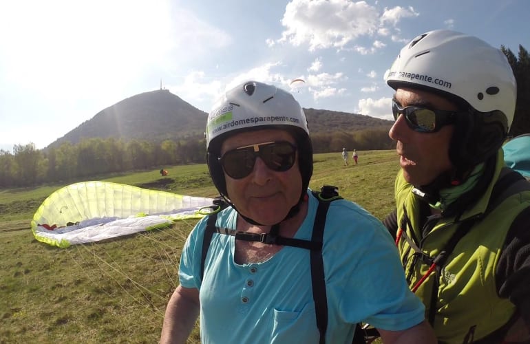 Tandem paragliding near Clermont-Ferrand