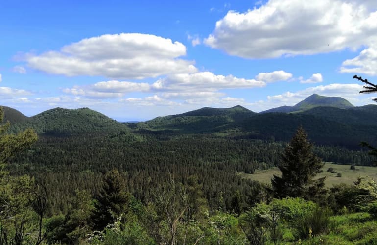 Electric mountain bike rental in Clermont Ferrand, Auvergne