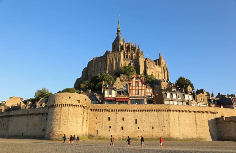 Guided walk in the Bay of Mont-Saint-Michel