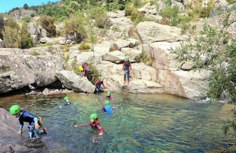 Abstieg von der Zoicu-Schlucht in Soccia